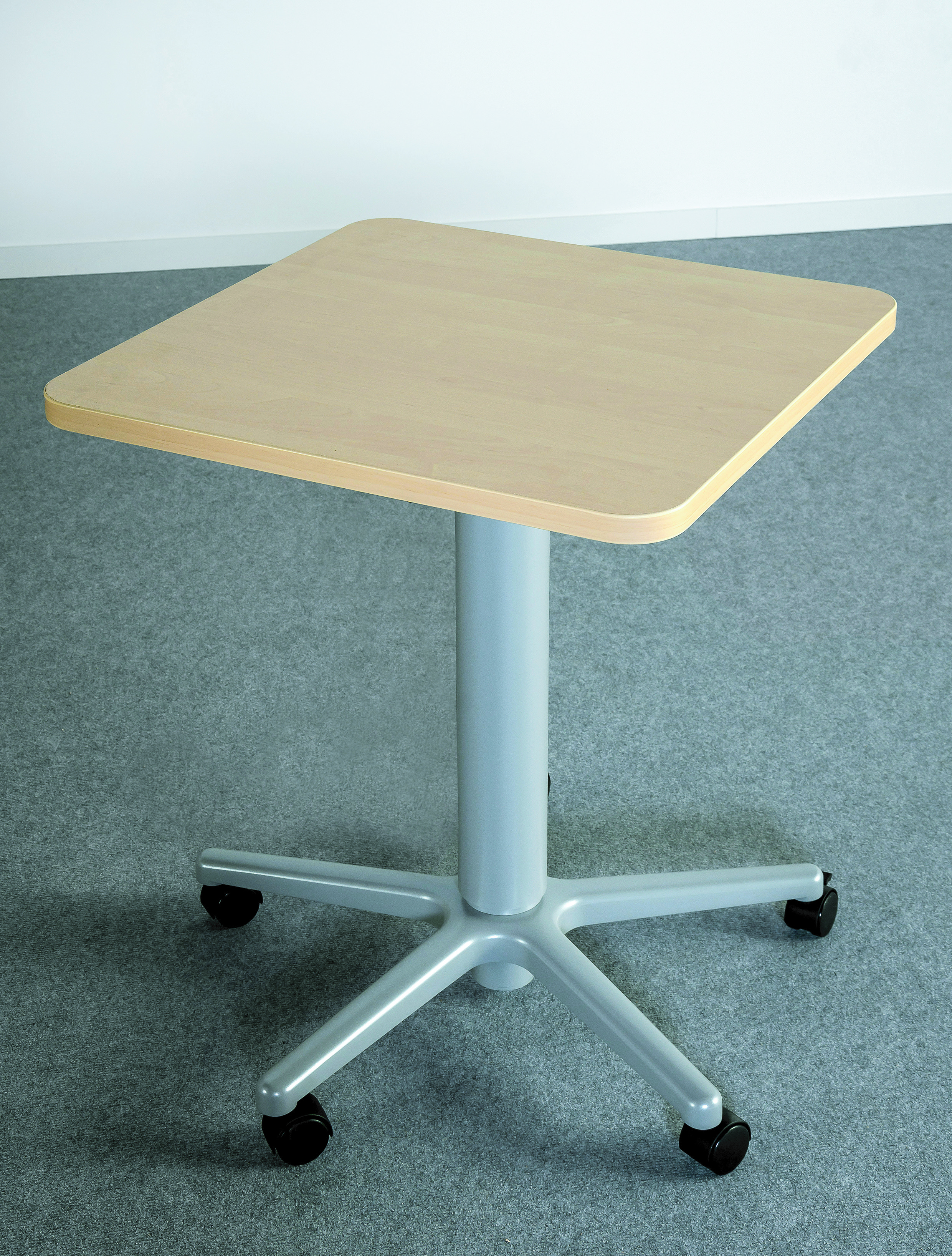 Höhenverstellbarer Beistelltisch